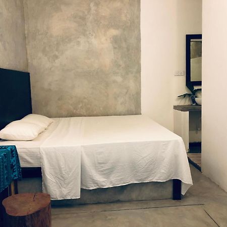 Haus 35 Bed & Breakfast Weligama Dış mekan fotoğraf