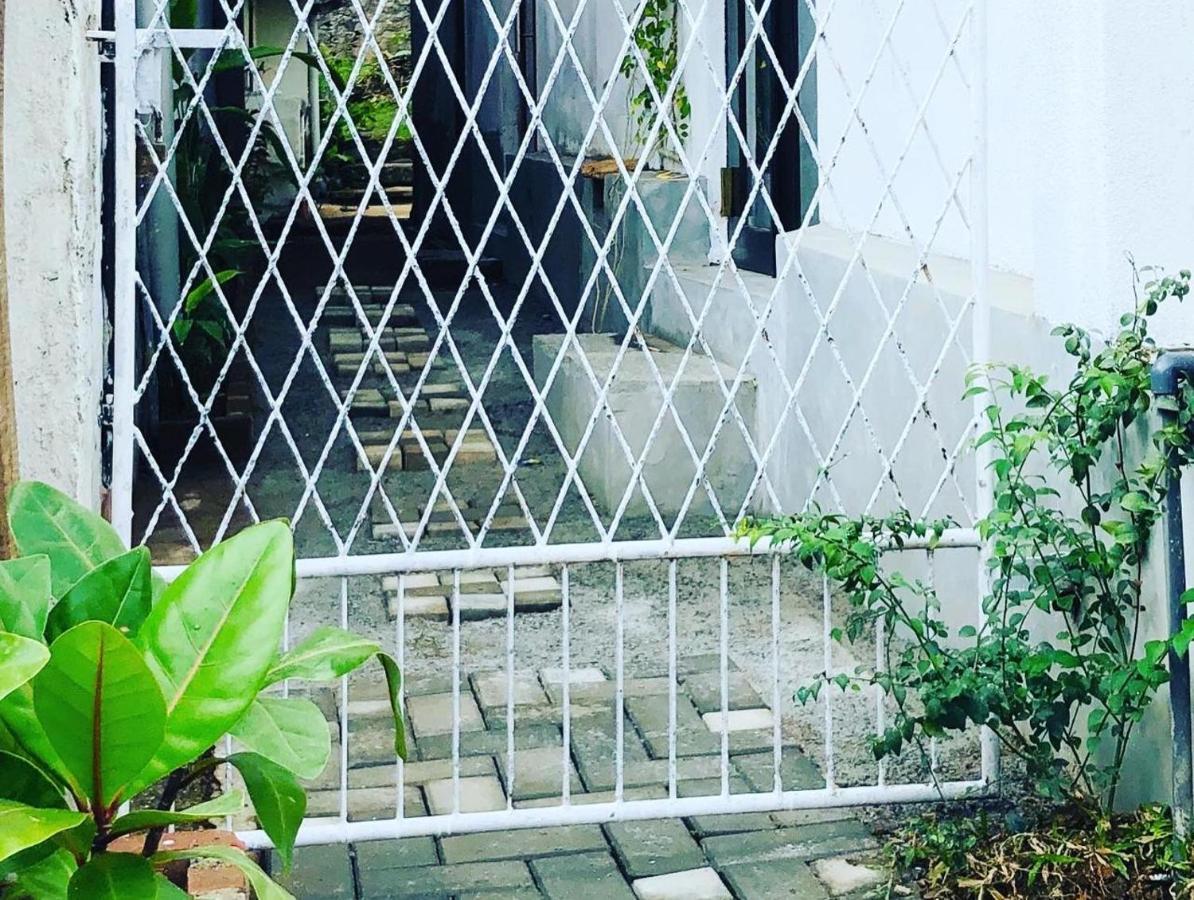 Haus 35 Bed & Breakfast Weligama Dış mekan fotoğraf