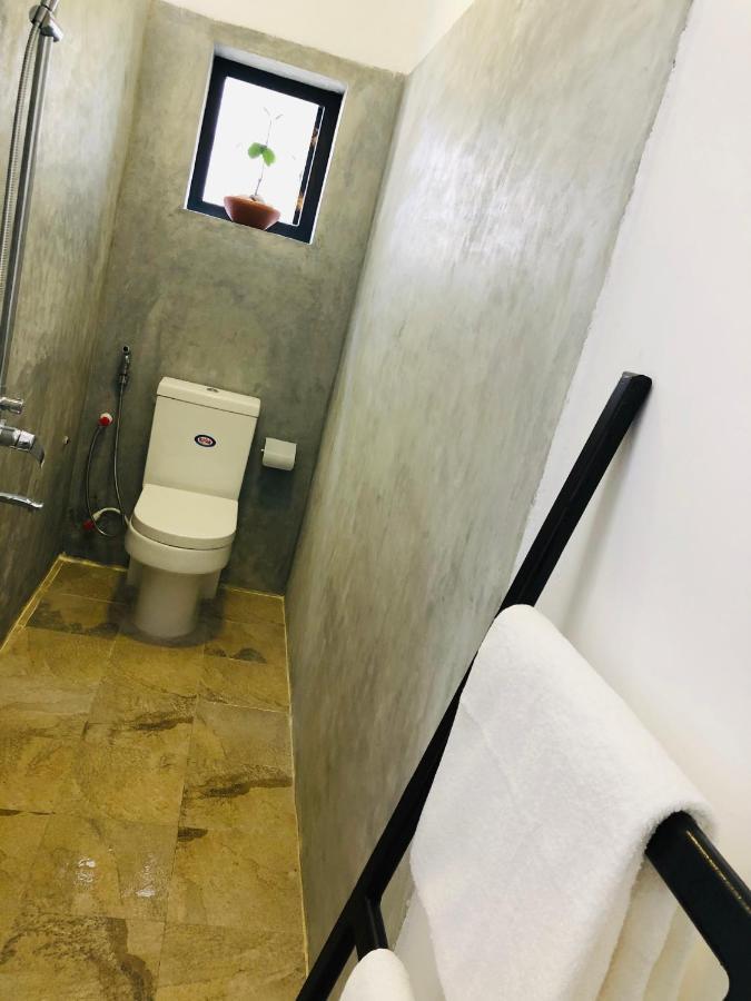 Haus 35 Bed & Breakfast Weligama Dış mekan fotoğraf