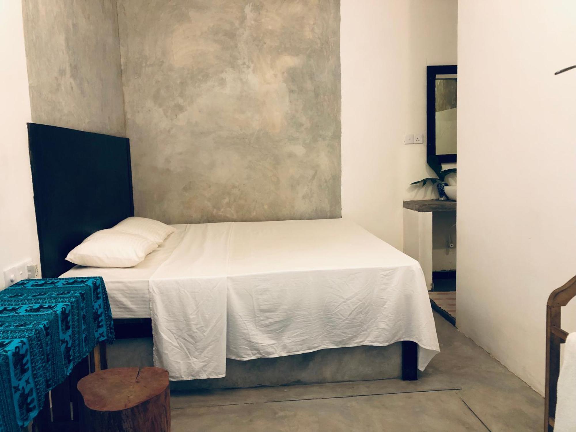 Haus 35 Bed & Breakfast Weligama Dış mekan fotoğraf